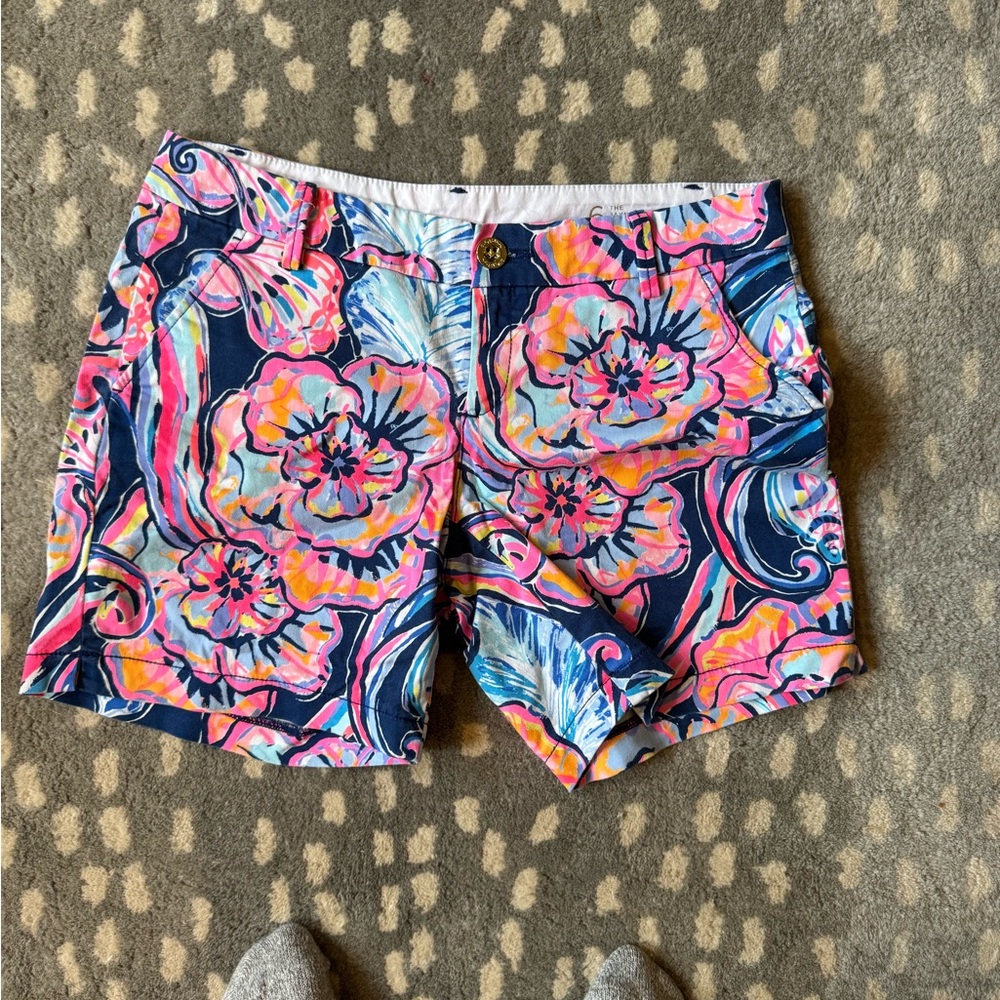 Lilly Pulitzer size 6 shorts